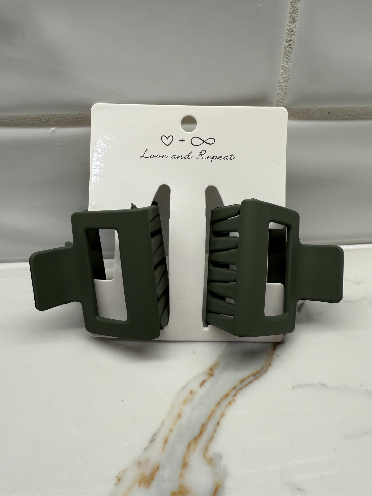 2 Pack Clips